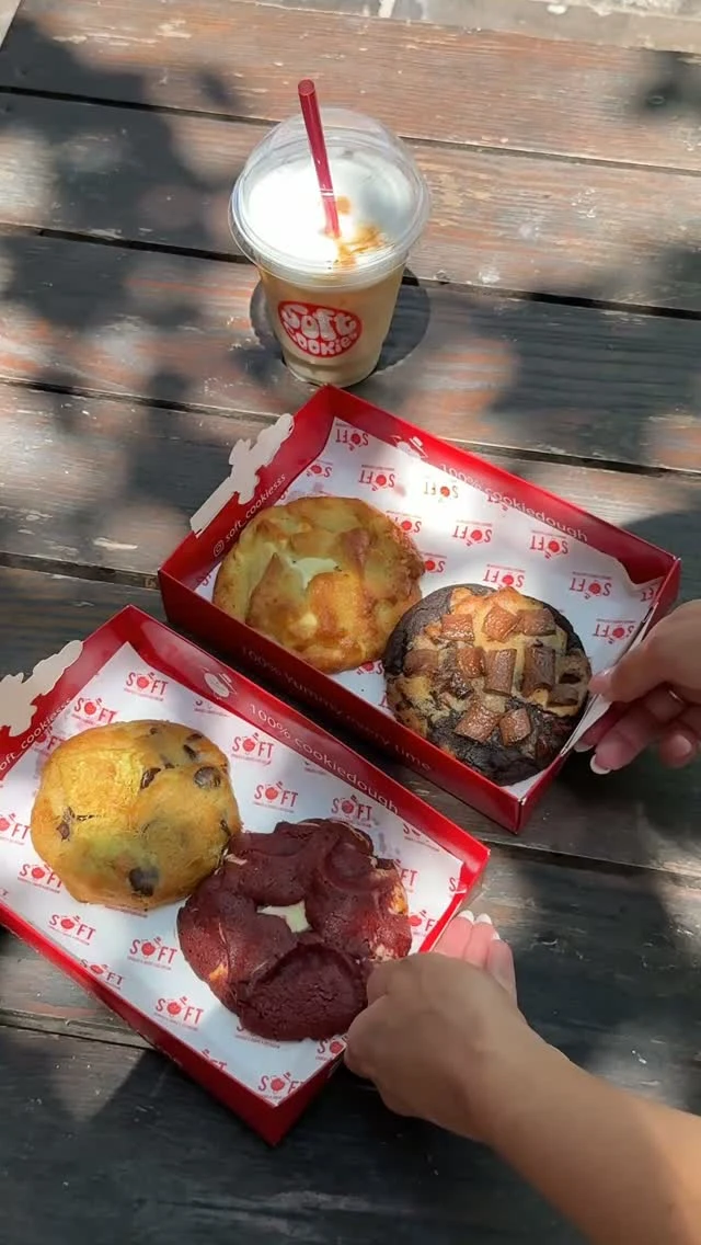 מארז עוגיות ומשקה של Soft Cookies